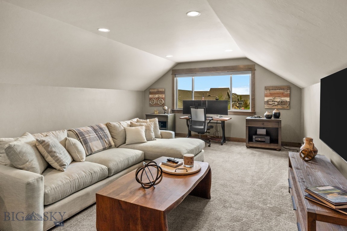 108 Travelers Way