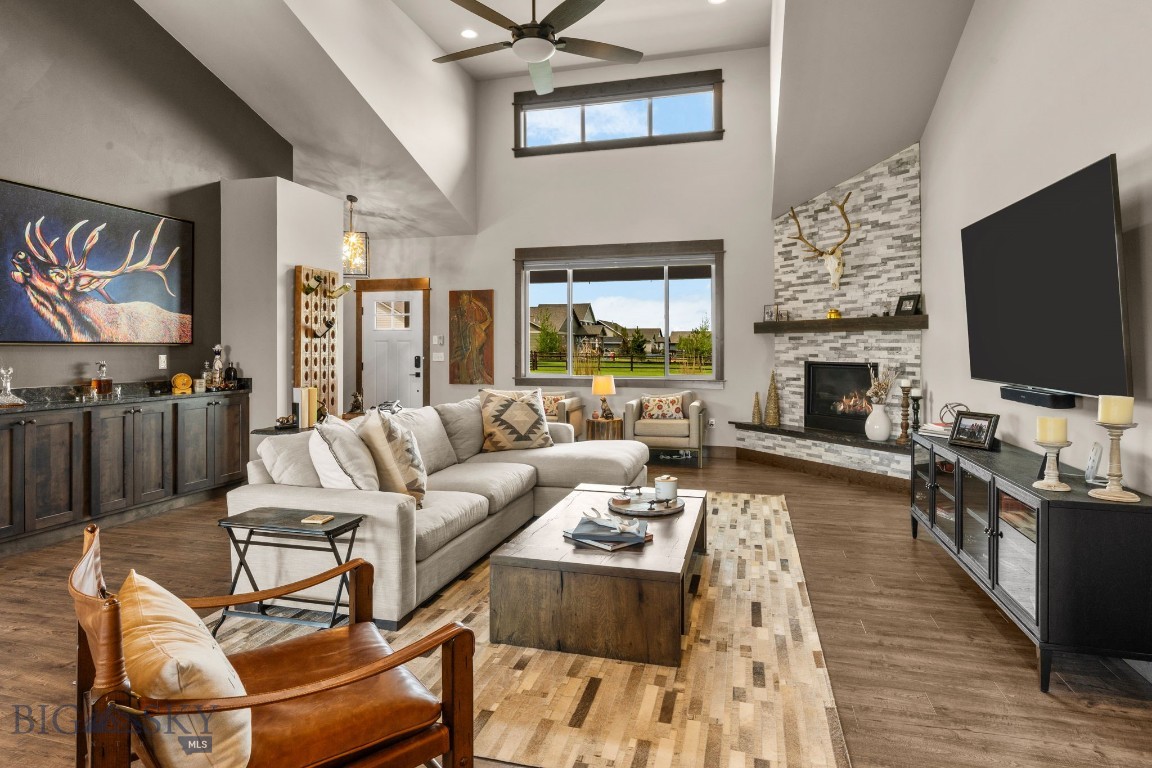 108 Travelers Way