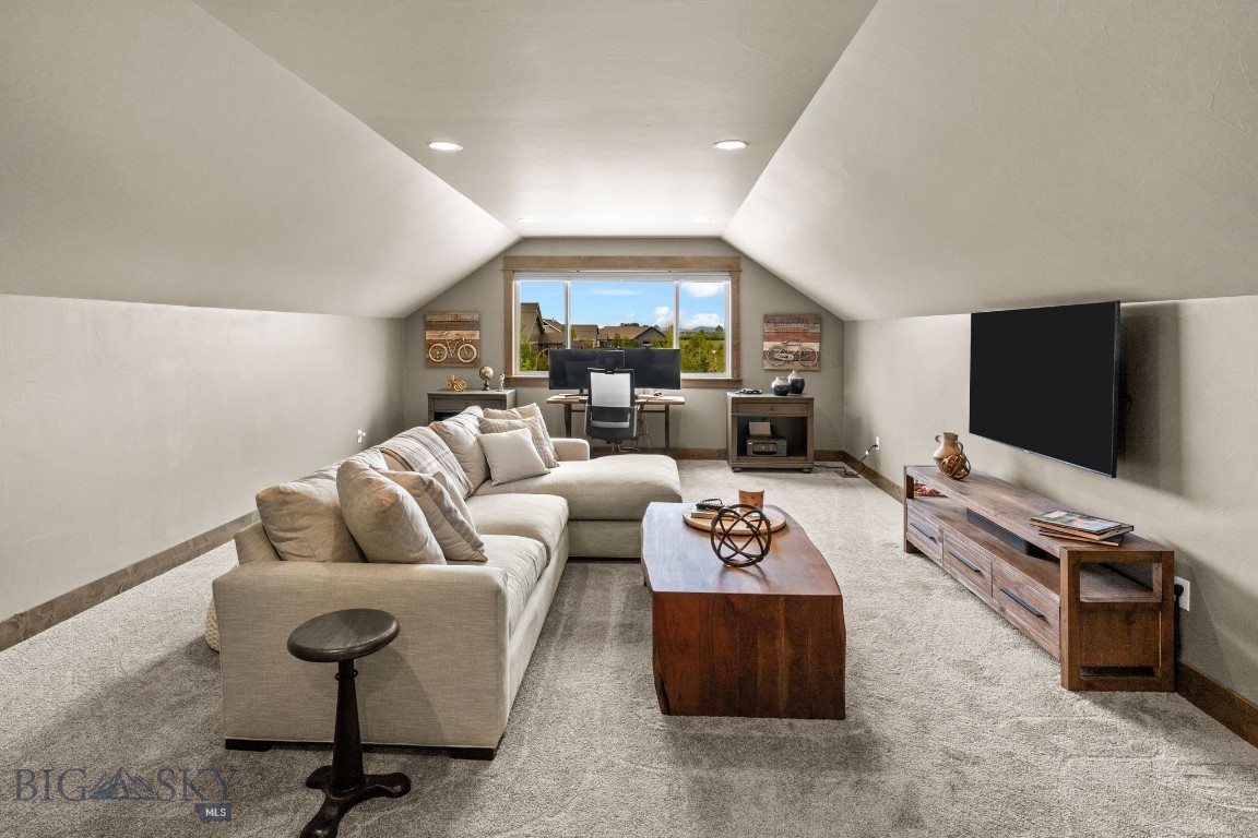108 Travelers Way