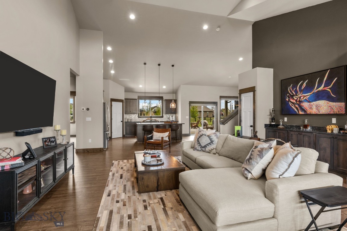 108 Travelers Way