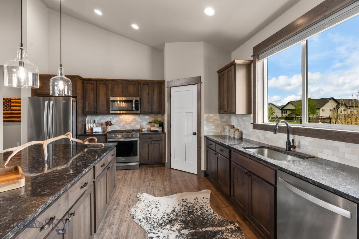 108 Travelers Way