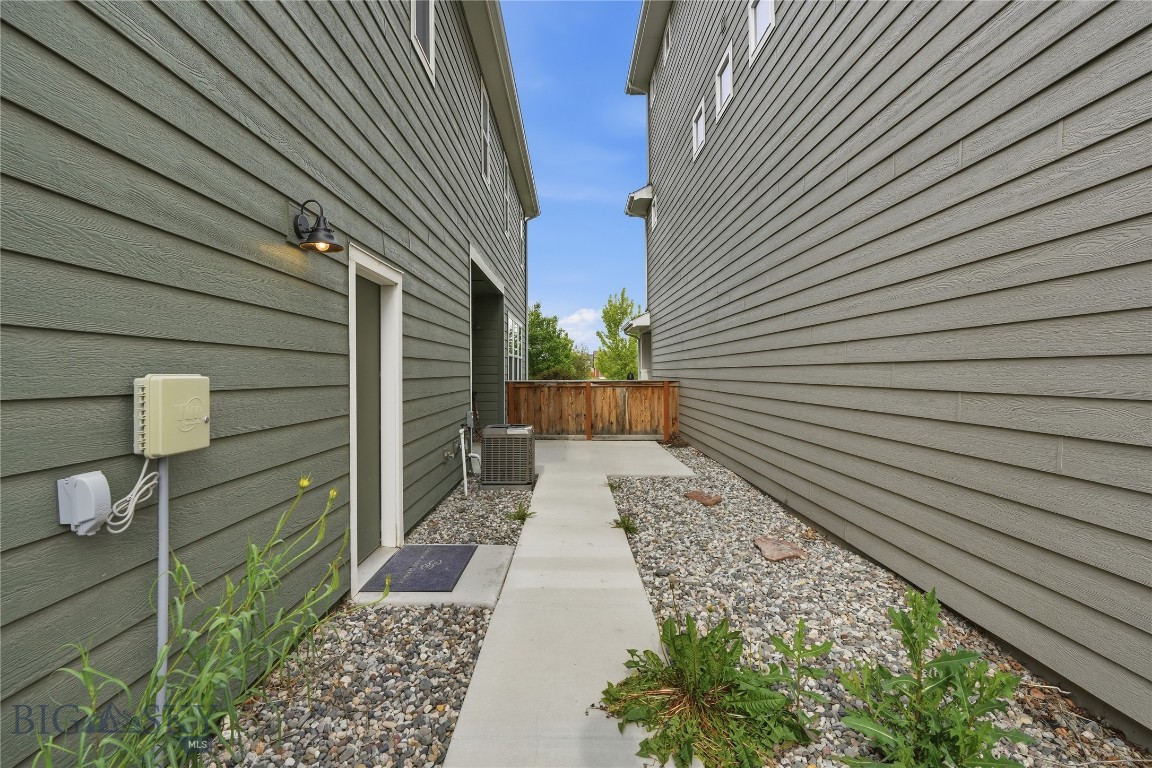916 Dillinger Road