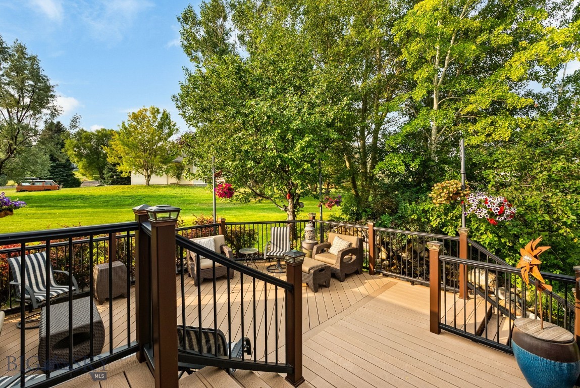1306 Robin Lane
