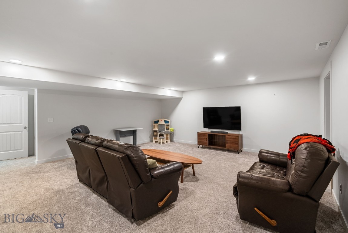 1502 Roundup Boulevard