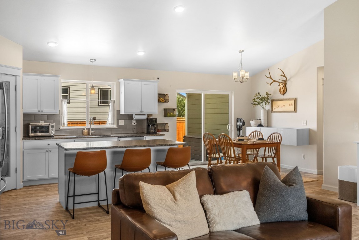 1502 Roundup Boulevard