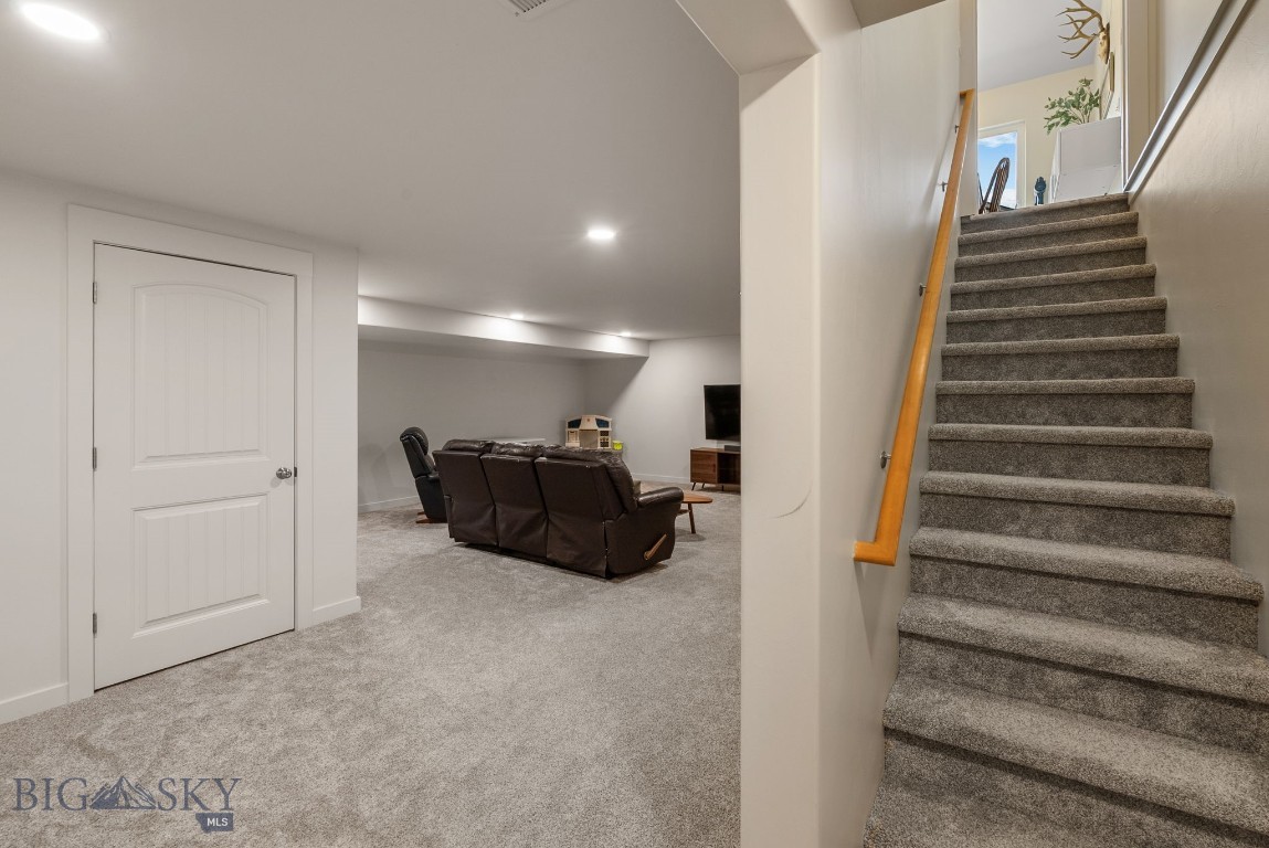 1502 Roundup Boulevard