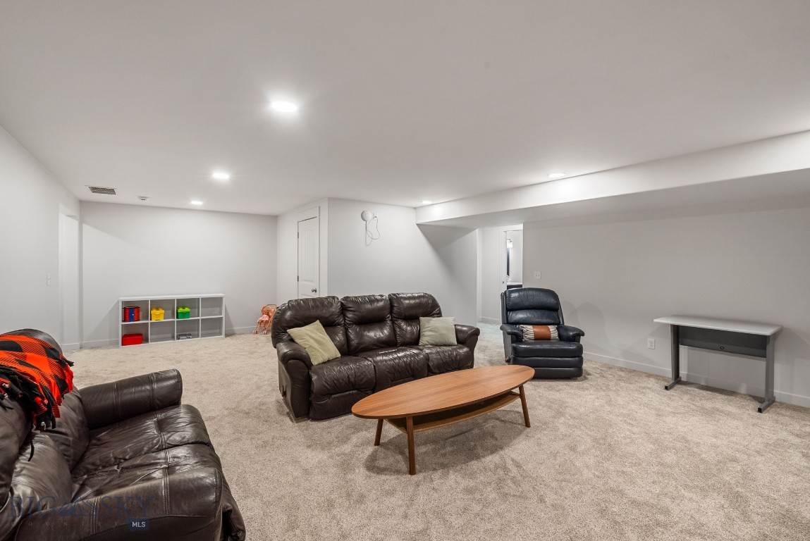 1502 Roundup Boulevard
