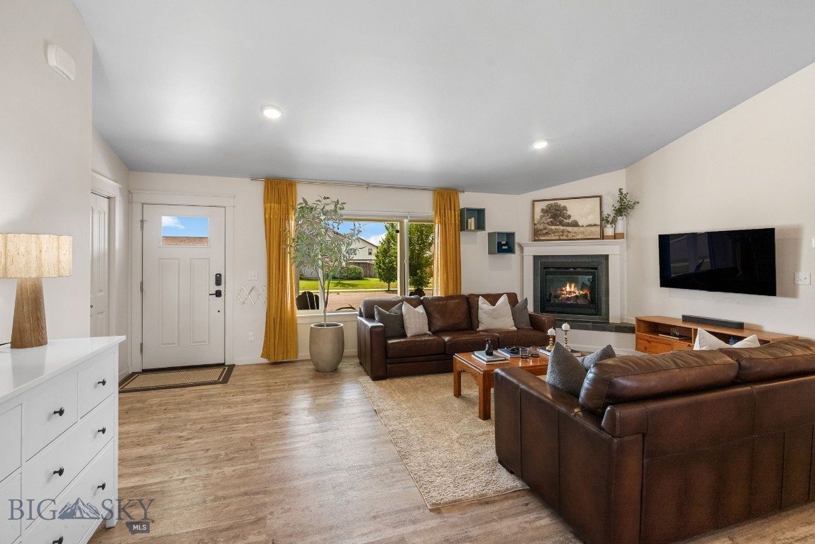 1502 Roundup Boulevard