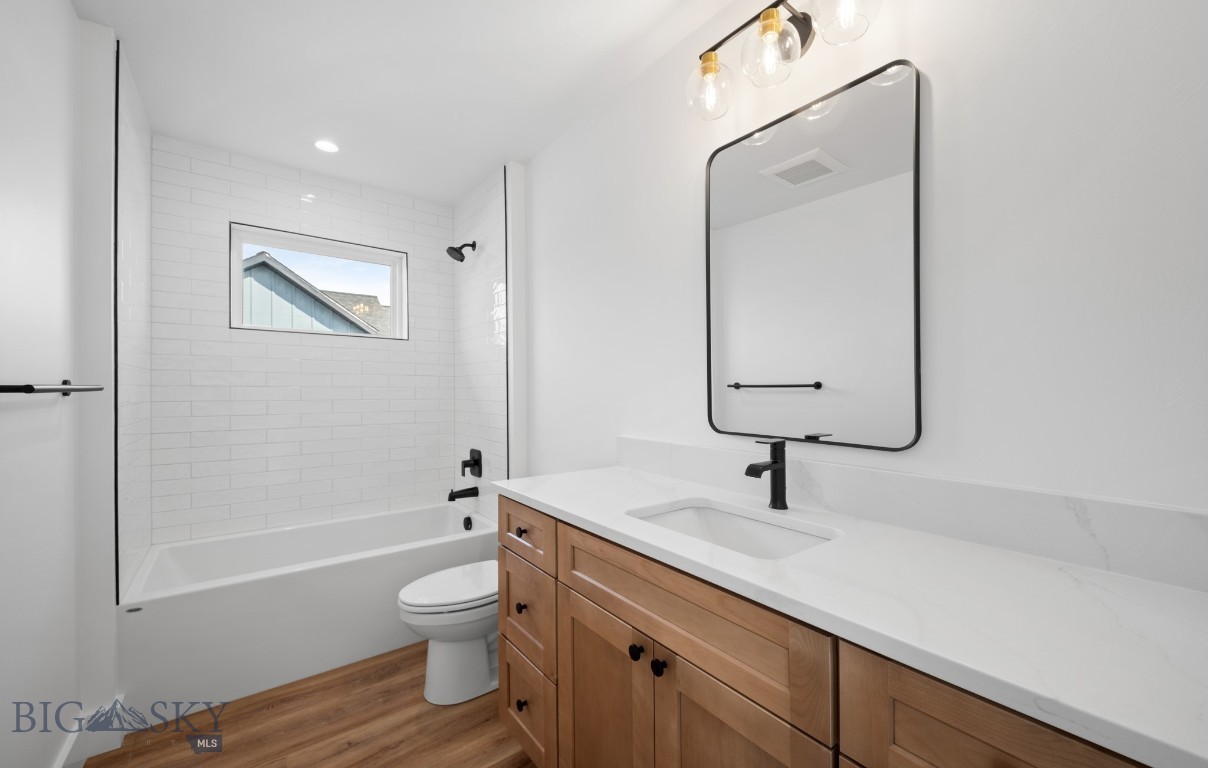25 Delano Drive