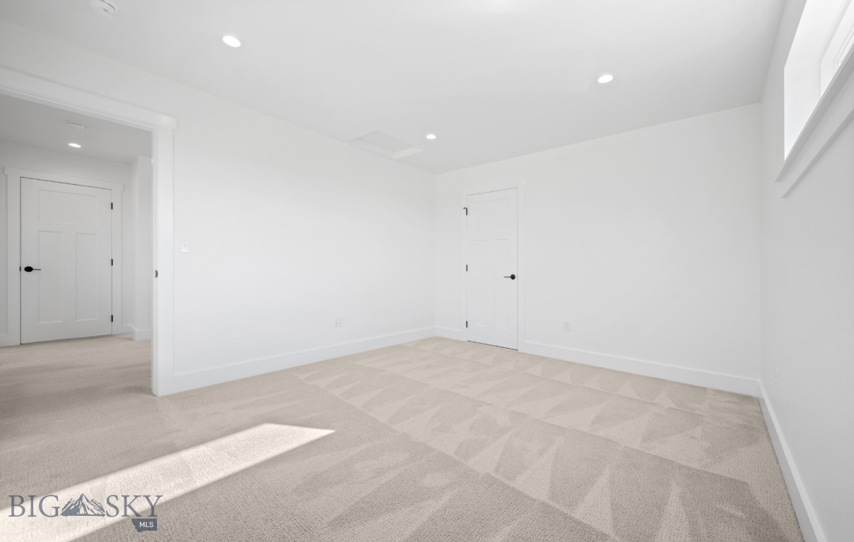 25 Delano Drive