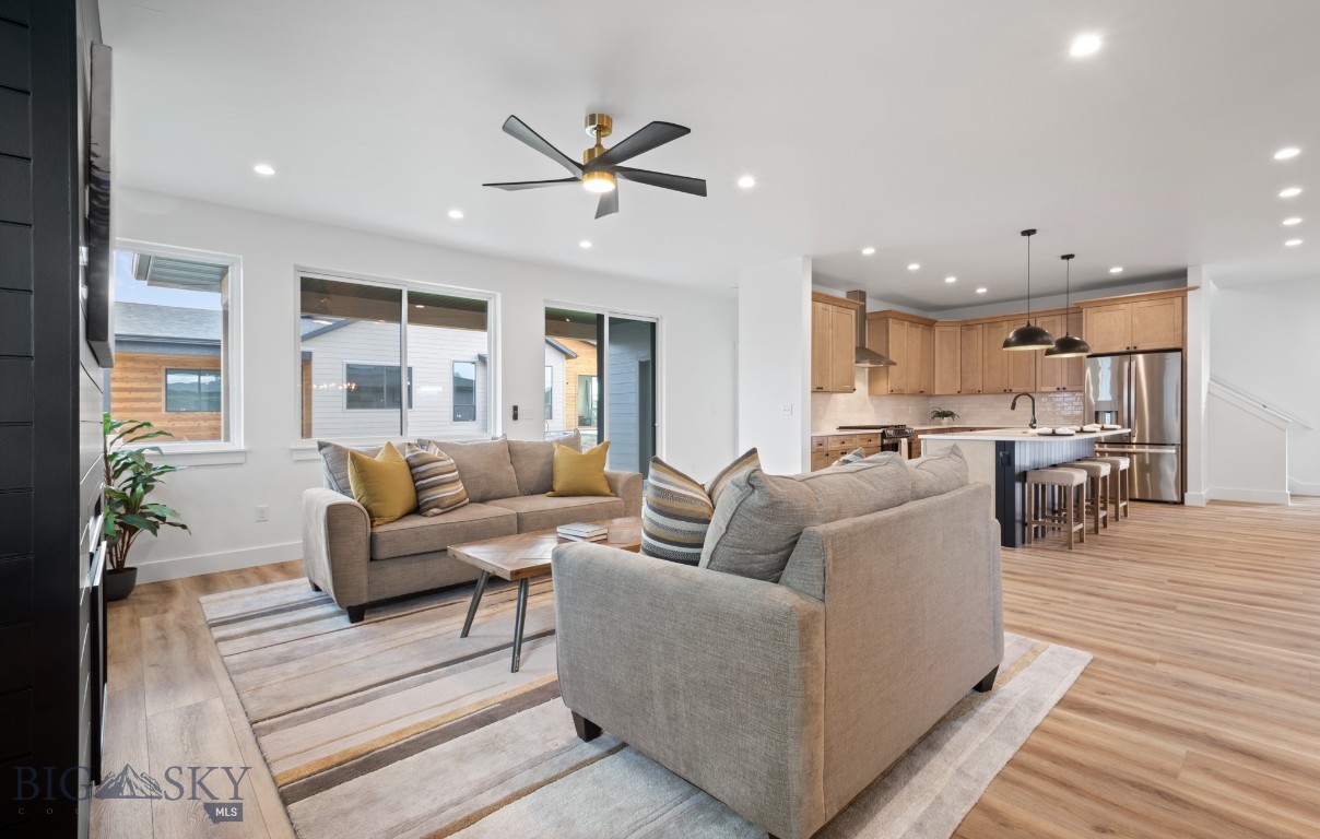 25 Delano Drive