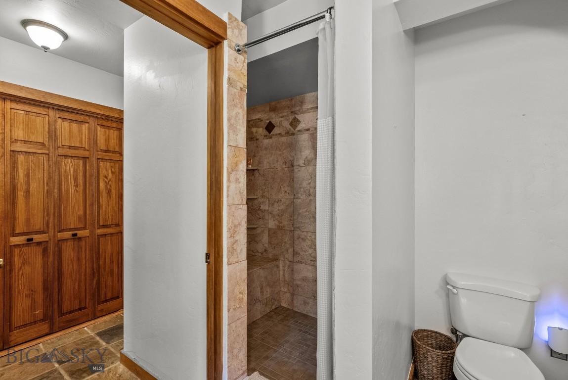 3395 Trail Creek Road