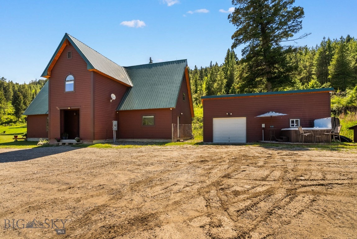 3395 Trail Creek Road