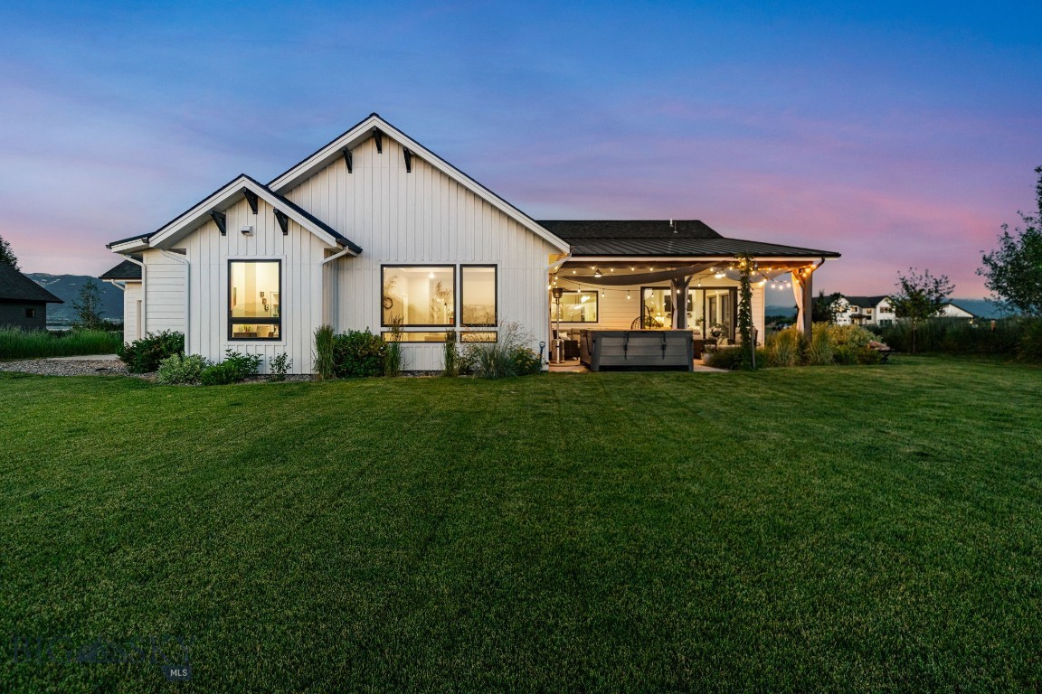 225 Riparian Way