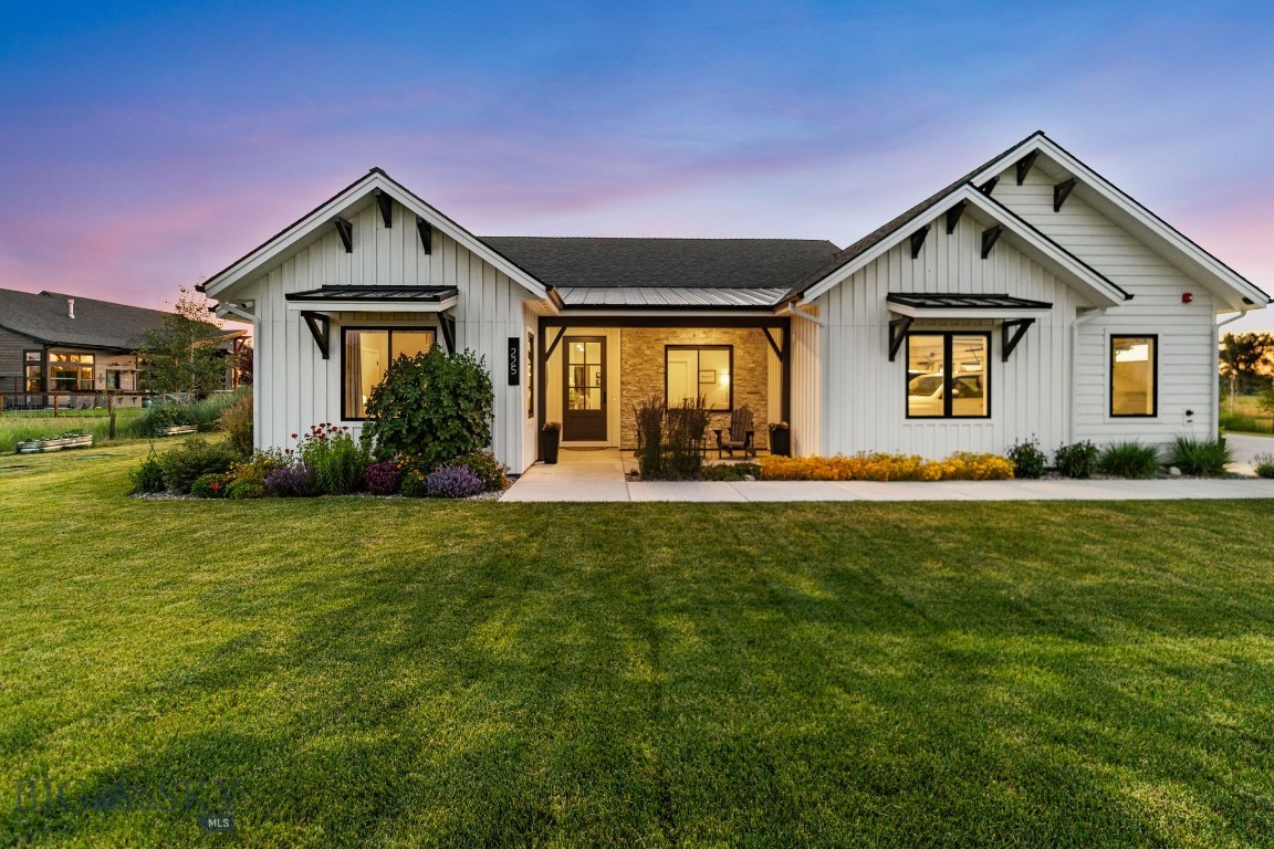 225 Riparian Way