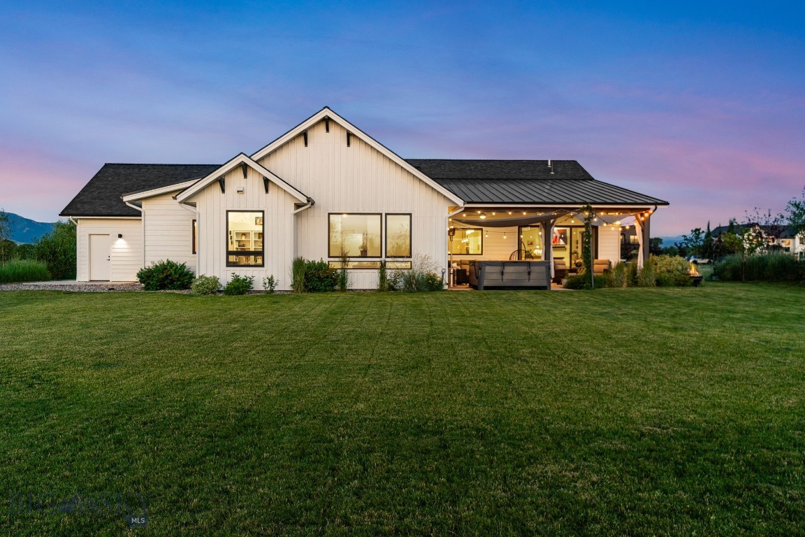 225 Riparian Way