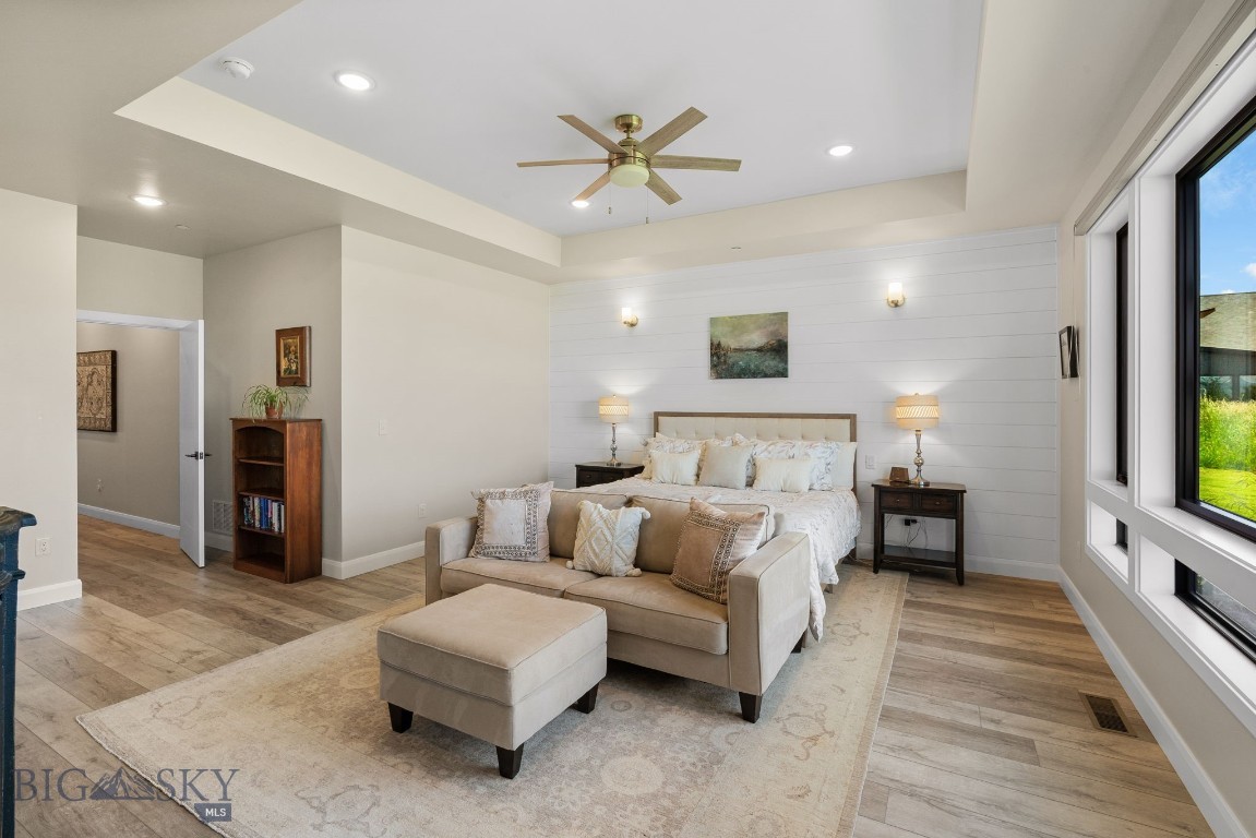 225 Riparian Way