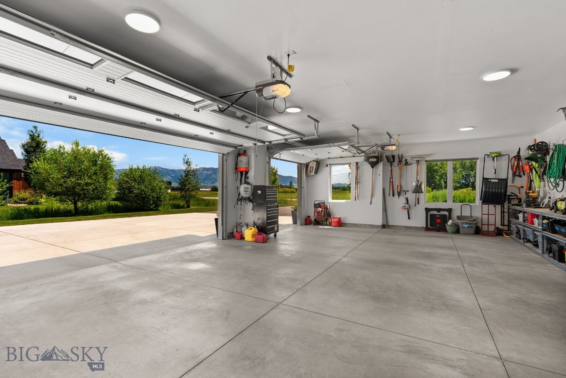 225 Riparian Way