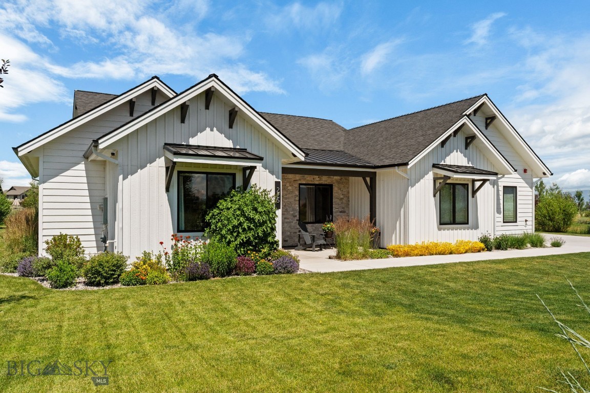 225 Riparian Way