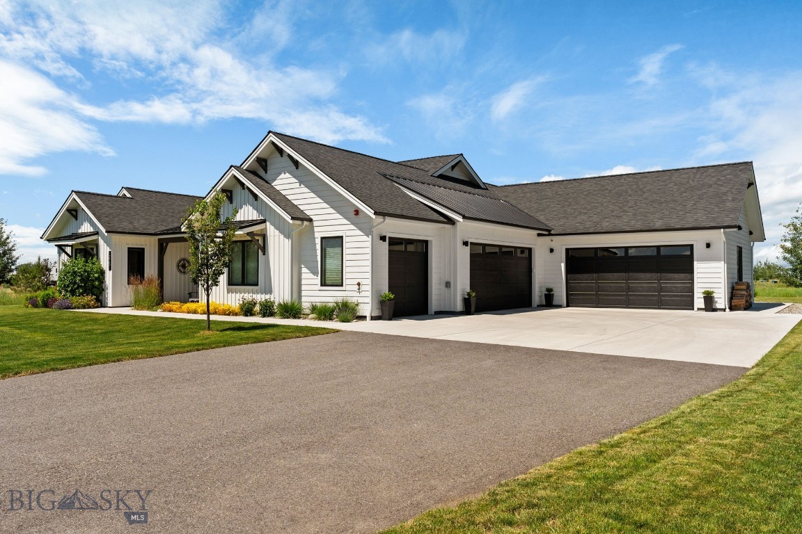 225 Riparian Way