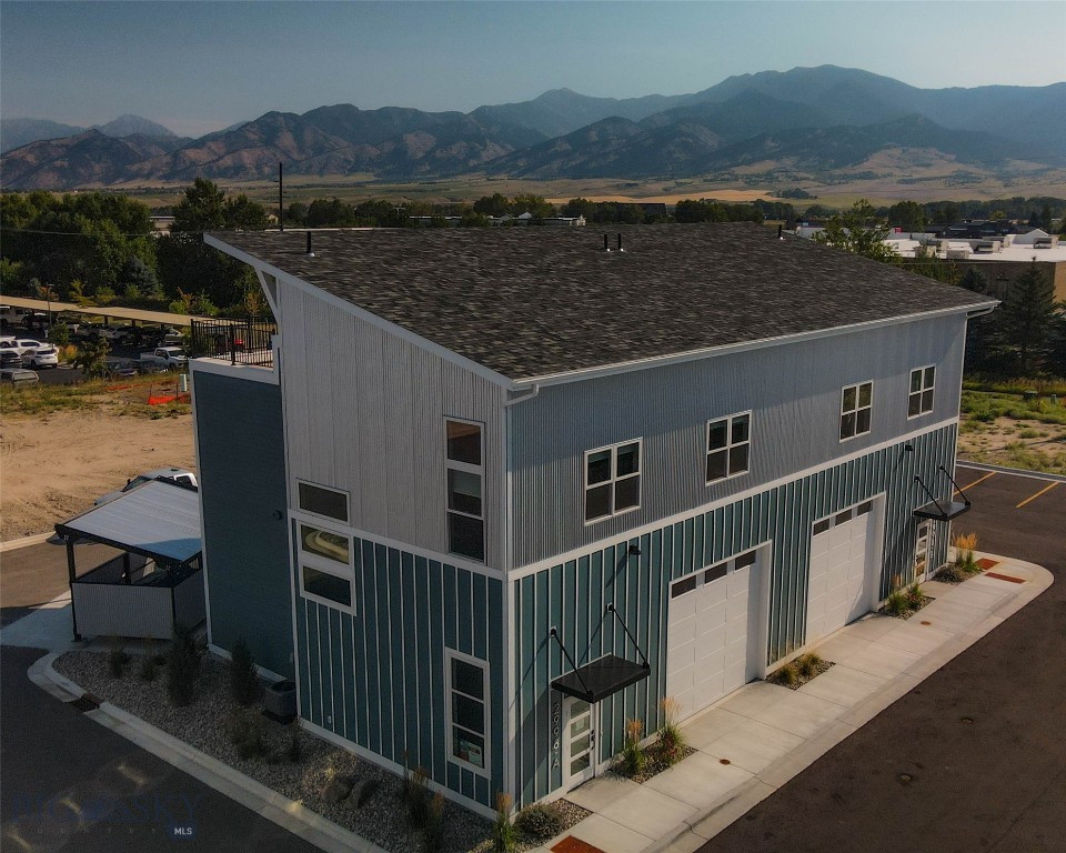 3000, 3002, 3006, & 2008 N 27th Avenue