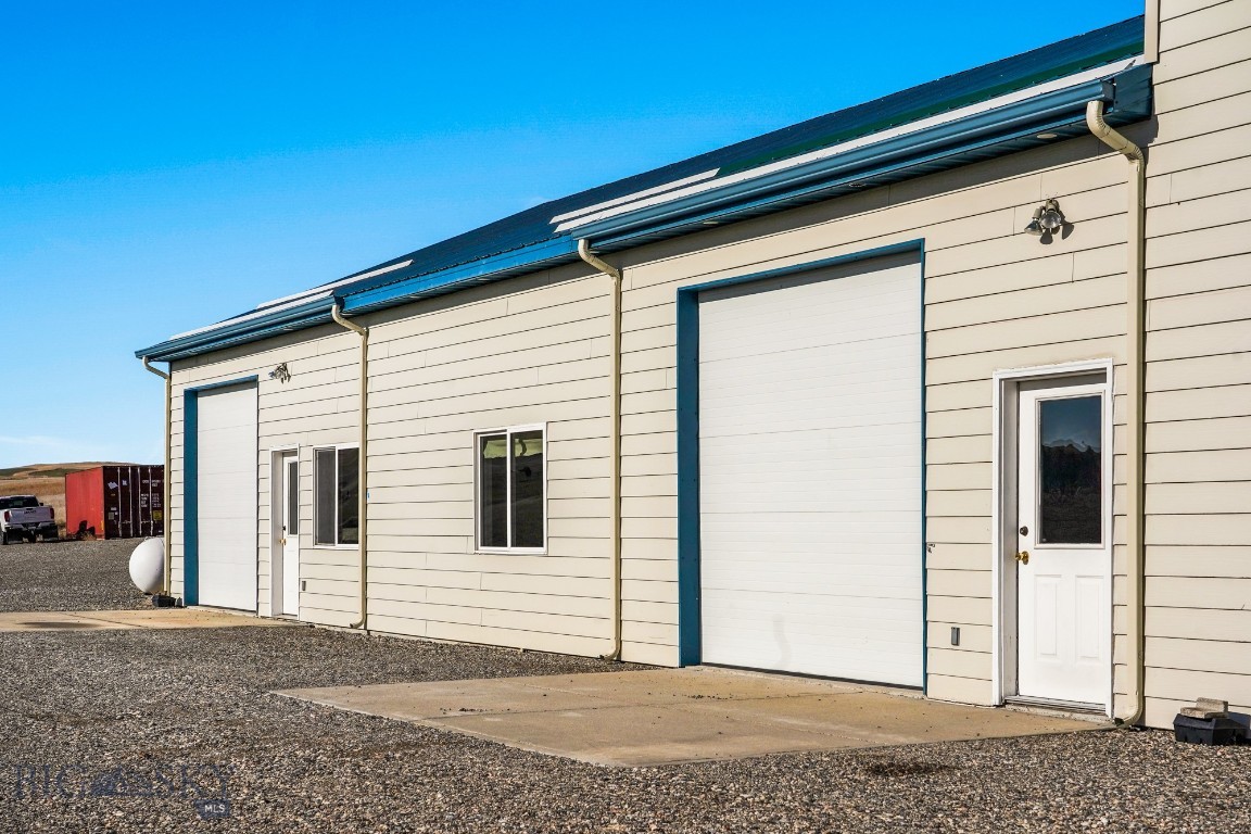 300 Buffalo Jump Road