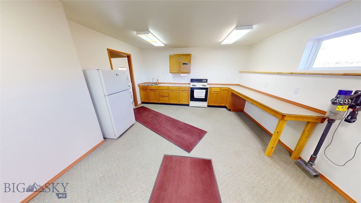 300 Buffalo Jump Road