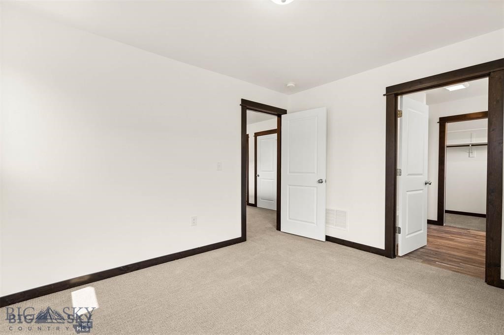 852 Rookery Lane