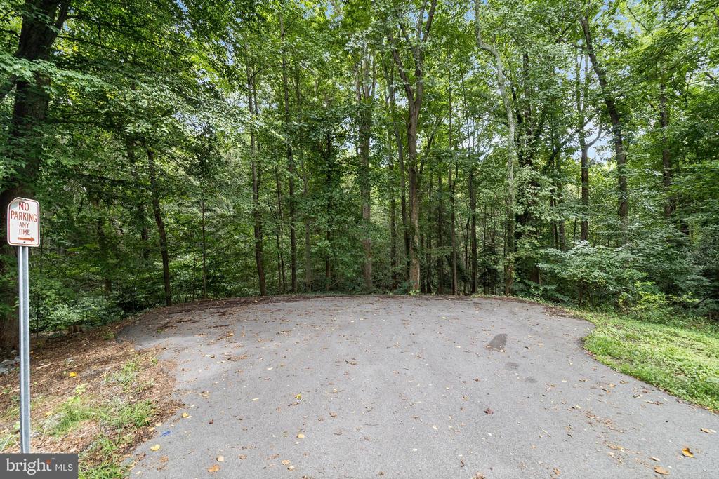572 Evergreen Ct