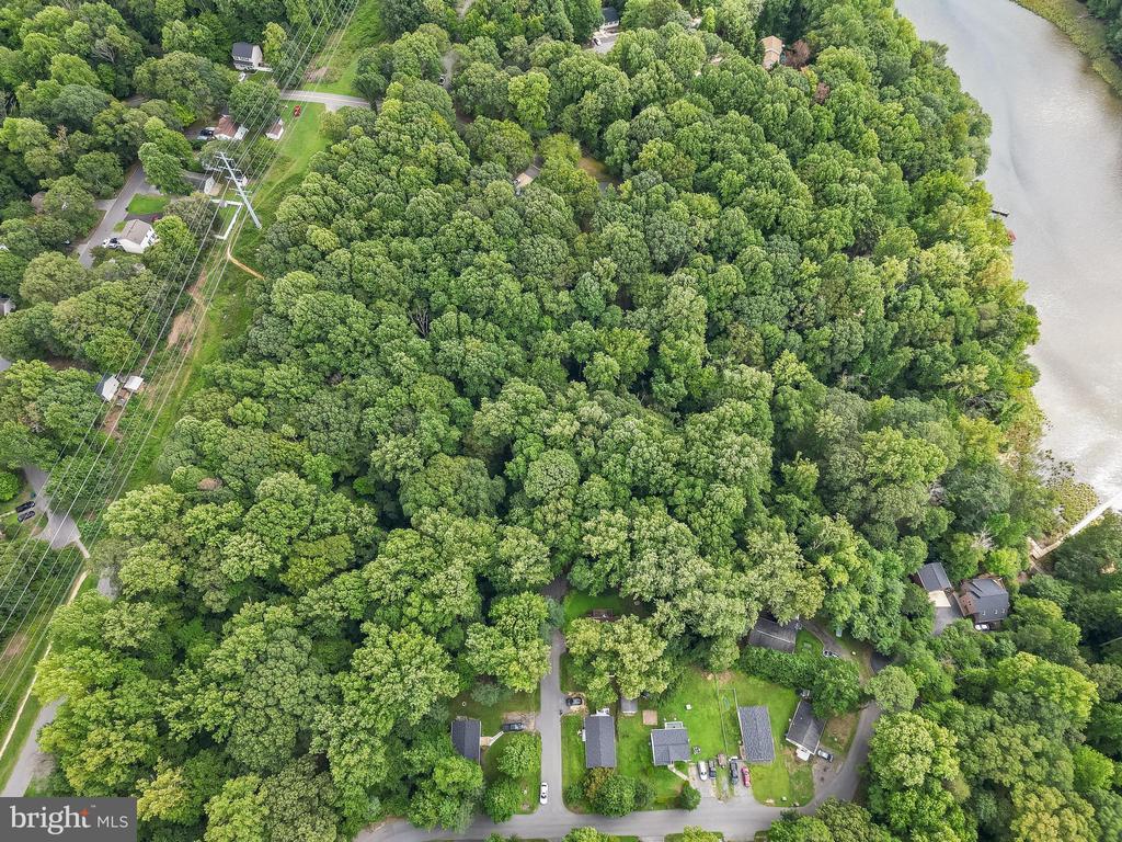 572 Evergreen Ct