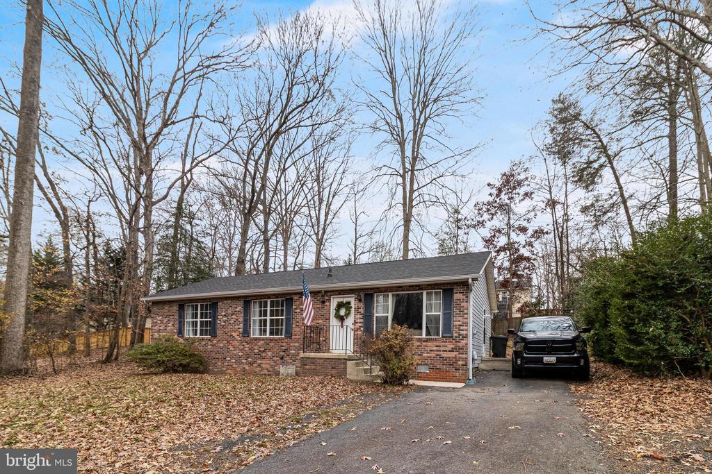 727 BALD EAGLE LANE