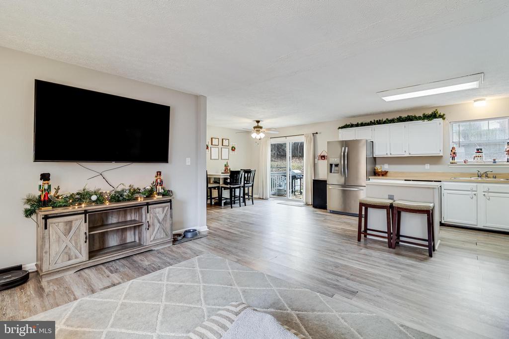 727 BALD EAGLE LANE