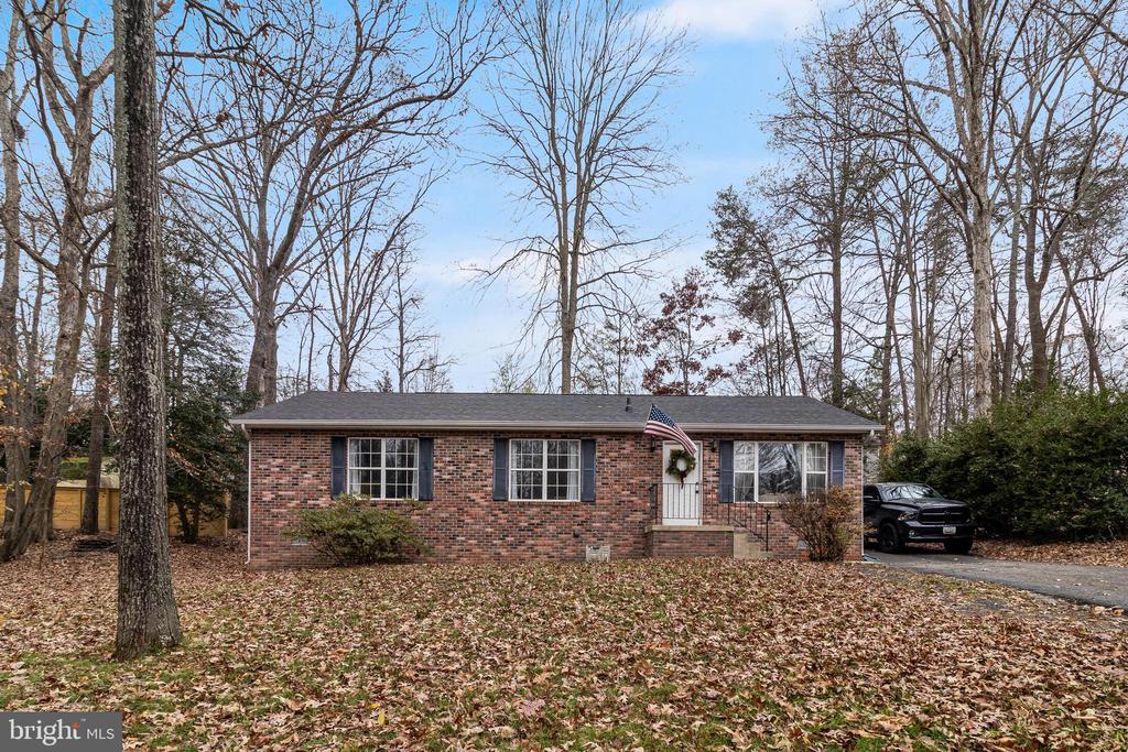 727 BALD EAGLE LANE