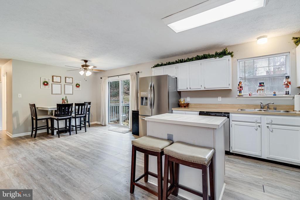 727 BALD EAGLE LANE