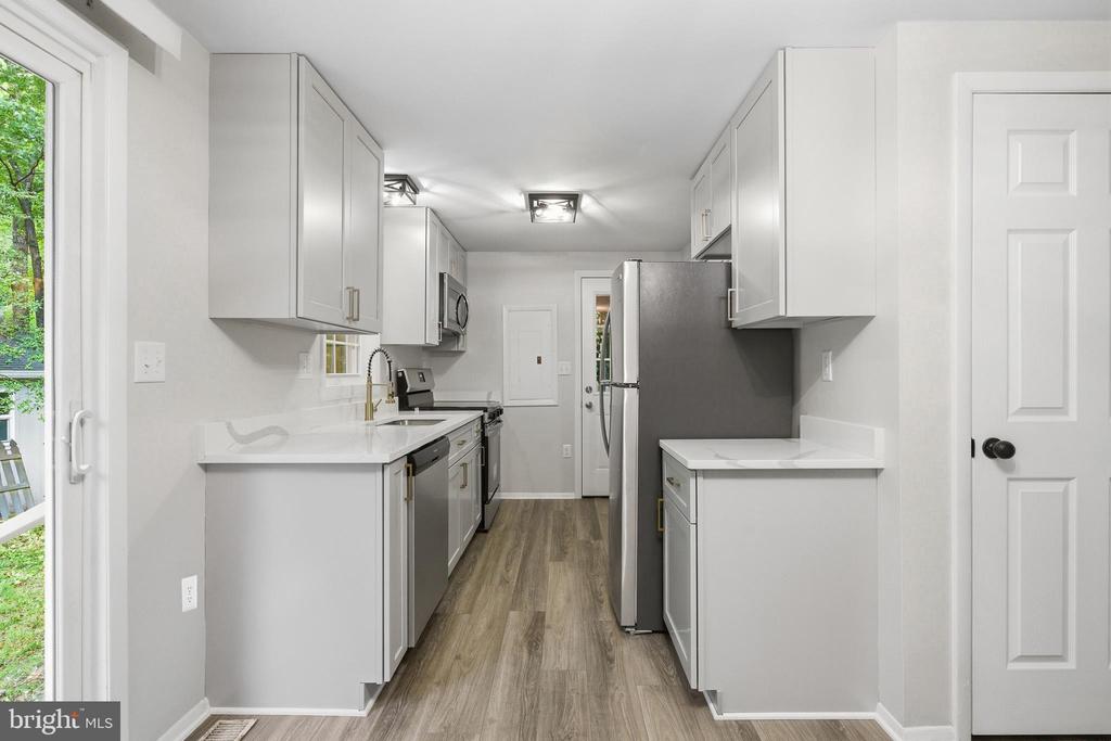 455 TUMBLEWEED TRAIL