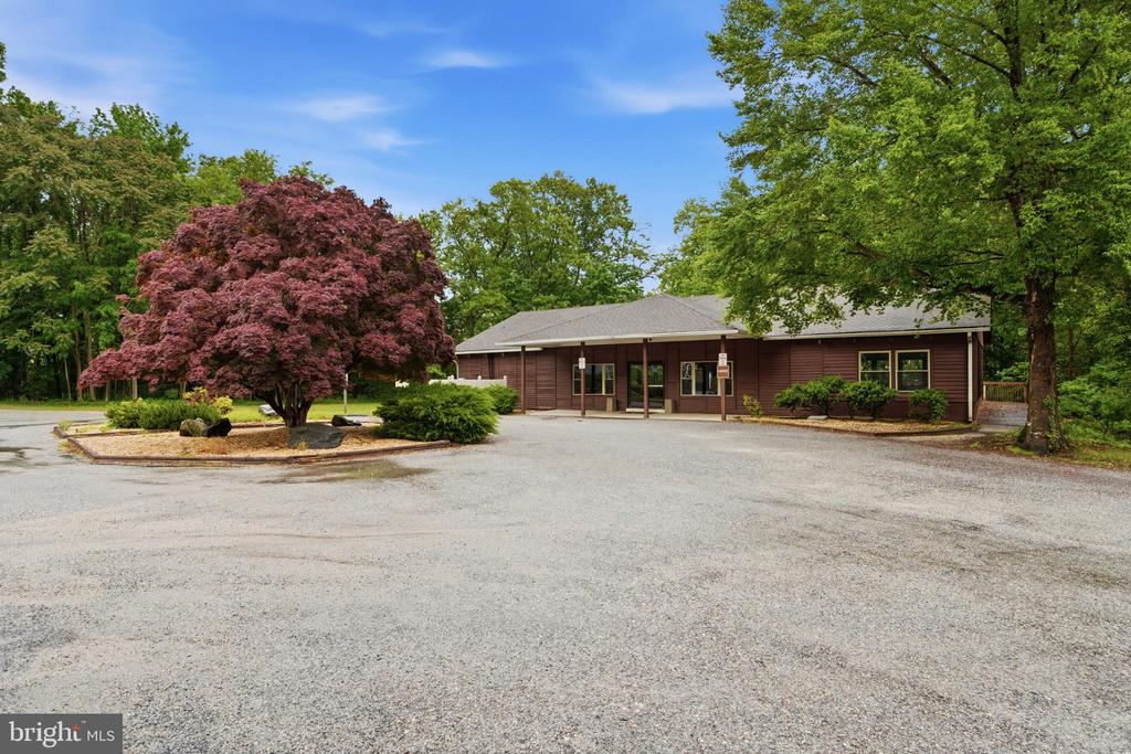 455 TUMBLEWEED TRAIL