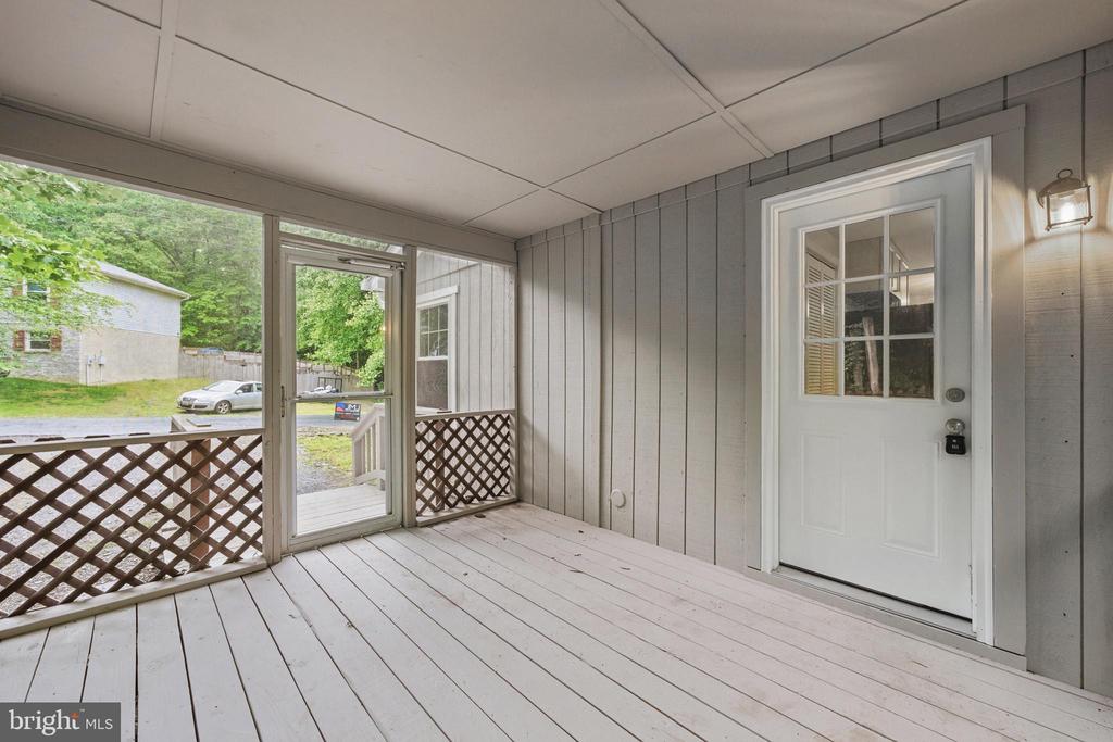 455 TUMBLEWEED TRAIL
