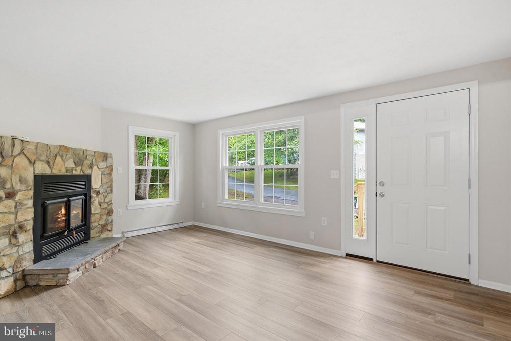 455 TUMBLEWEED TRAIL