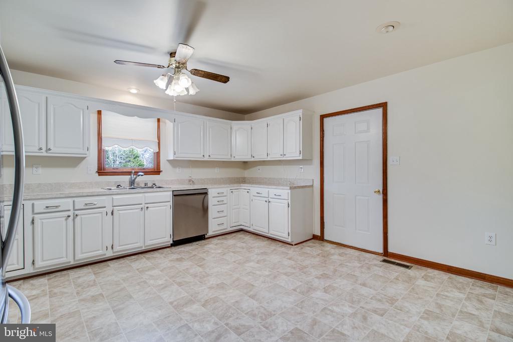 5620 SERENITY LANE