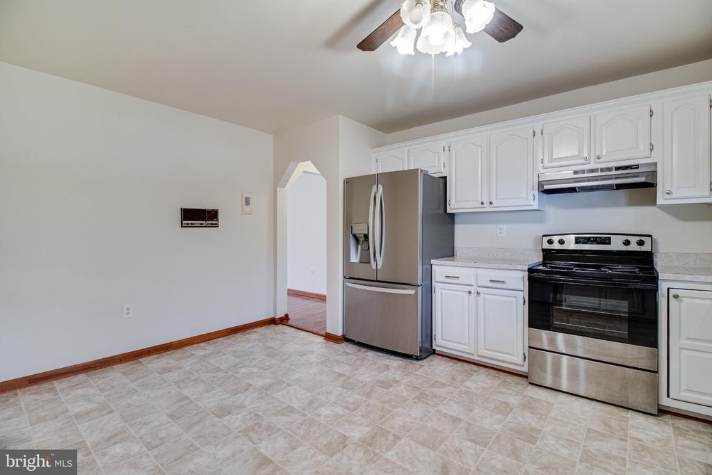 5620 SERENITY LANE