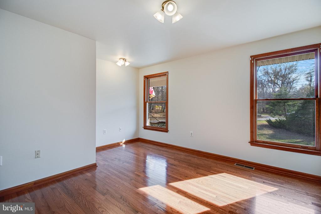 5620 SERENITY LANE