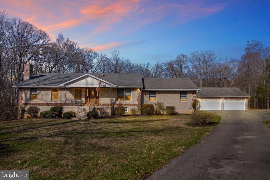 5620 SERENITY LANE