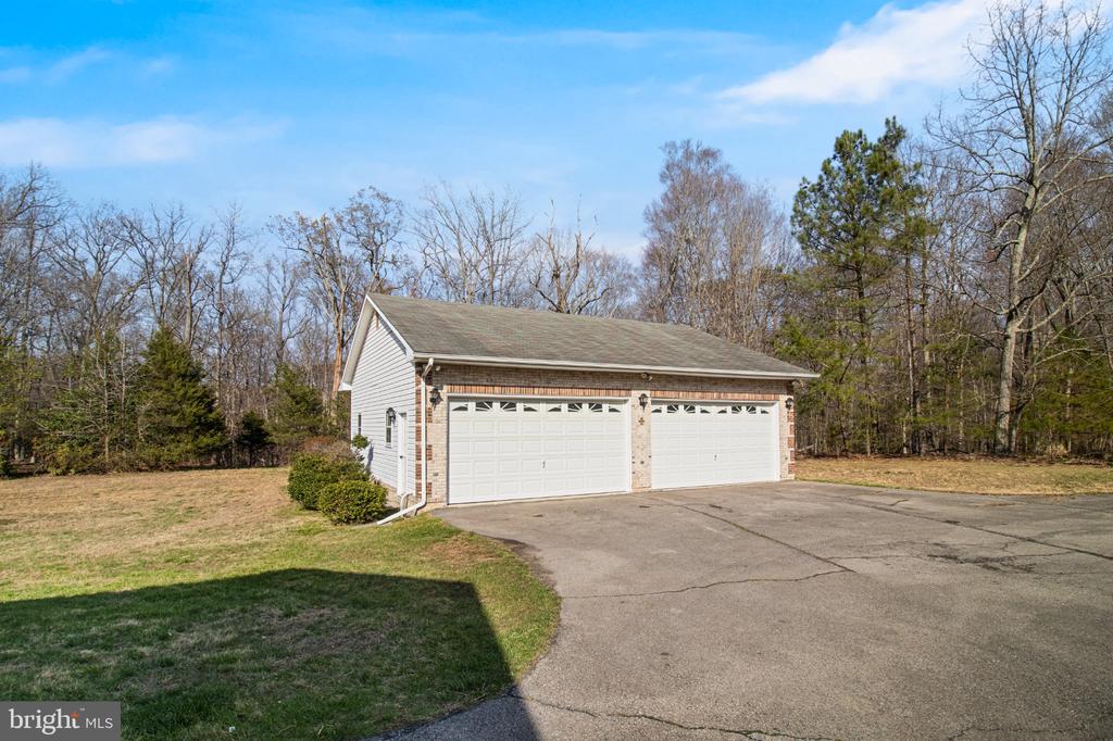 5620 SERENITY LANE