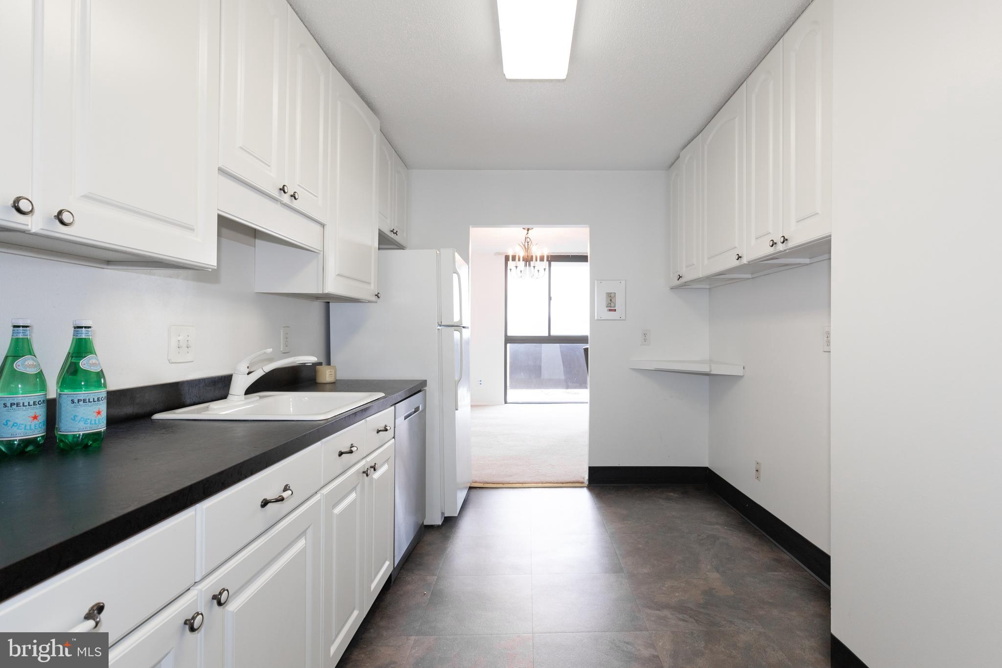 6100 Westchester Park Dr #717