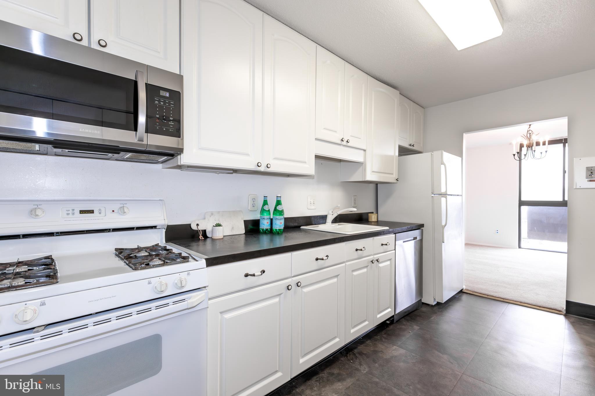 6100 Westchester Park Dr #717