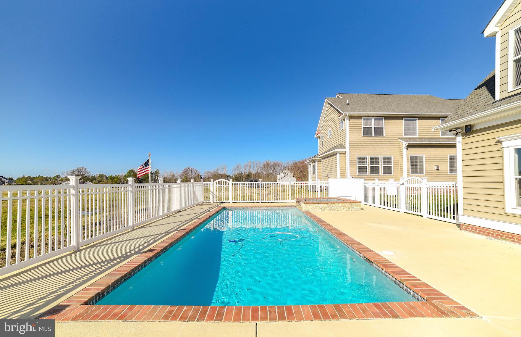 17450 Lighthouse Commons DRIVE