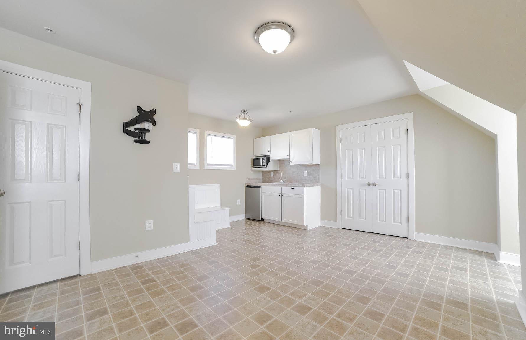 17450 Lighthouse Commons DRIVE