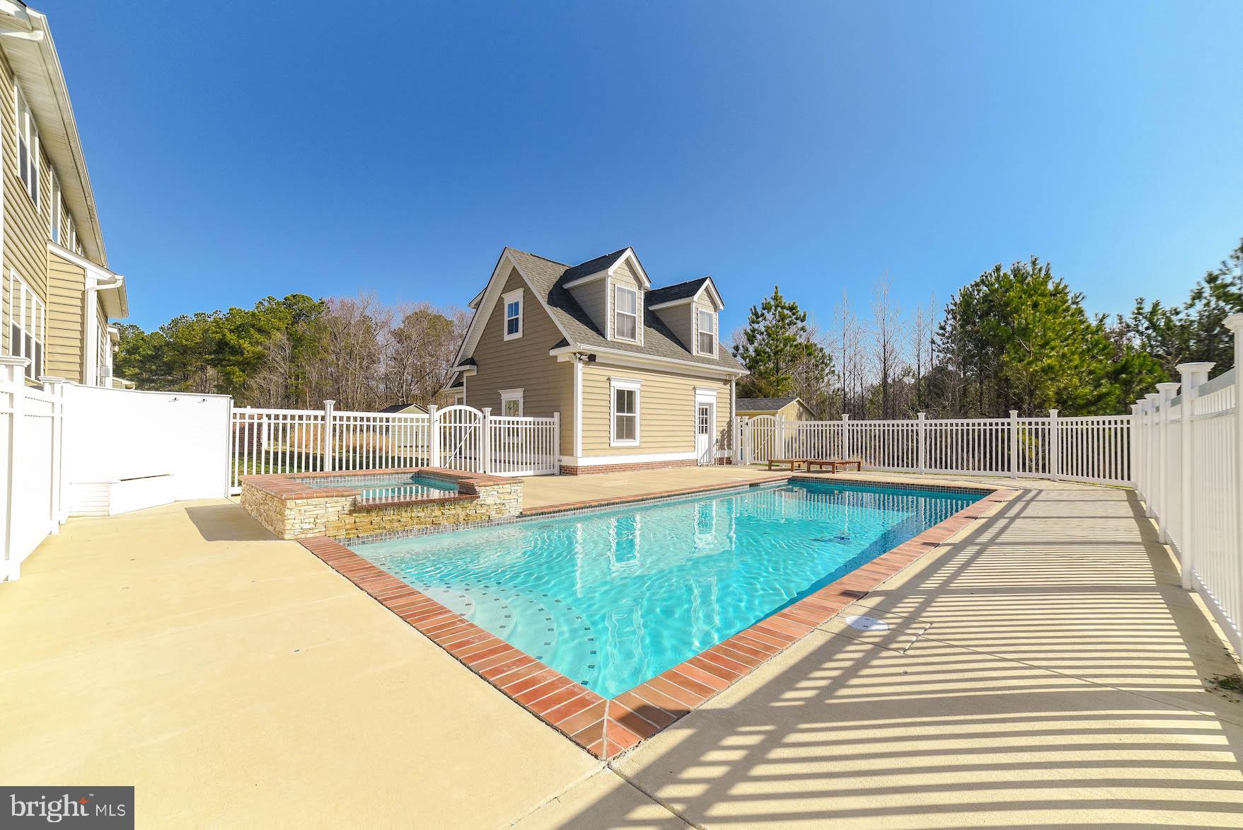 17450 Lighthouse Commons DRIVE
