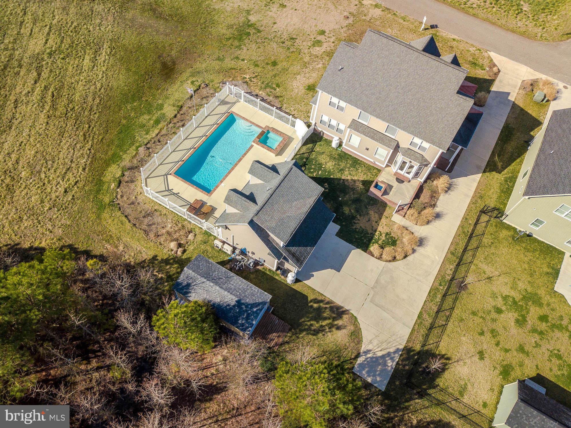 17450 Lighthouse Commons DRIVE