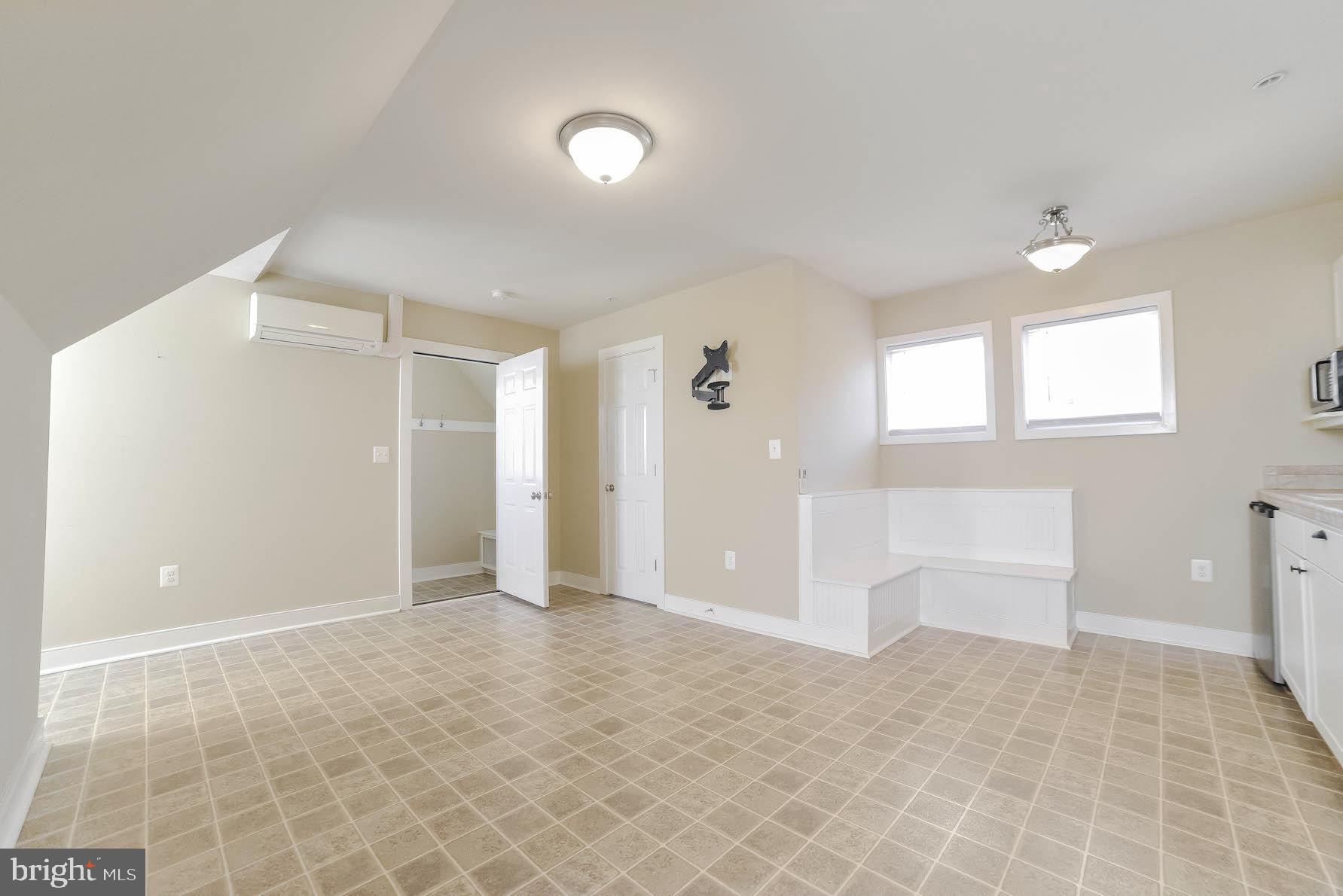 17450 Lighthouse Commons DRIVE